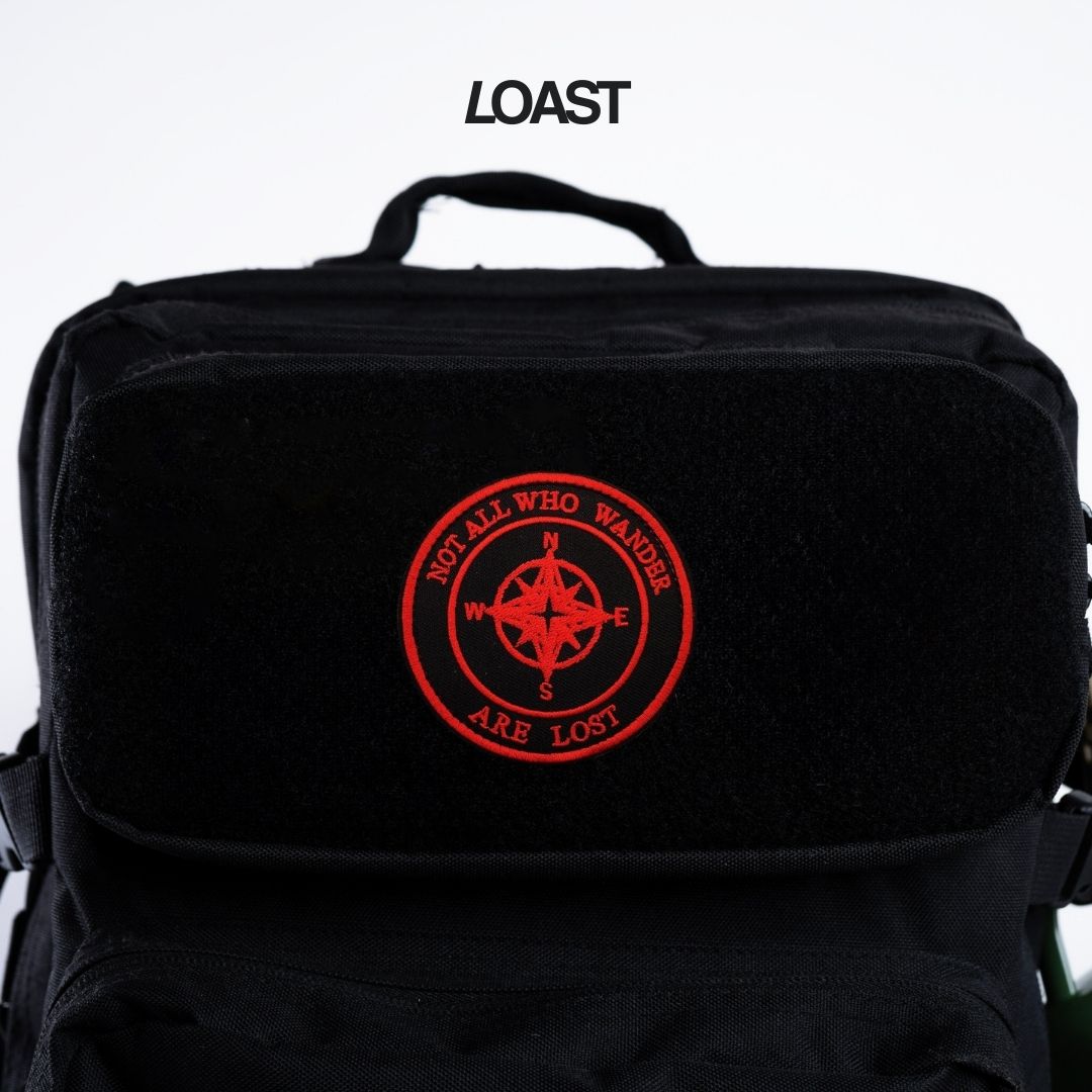 BRÚJULA NO TODOS LOS QUE DEambulan están perdidos PARCHE