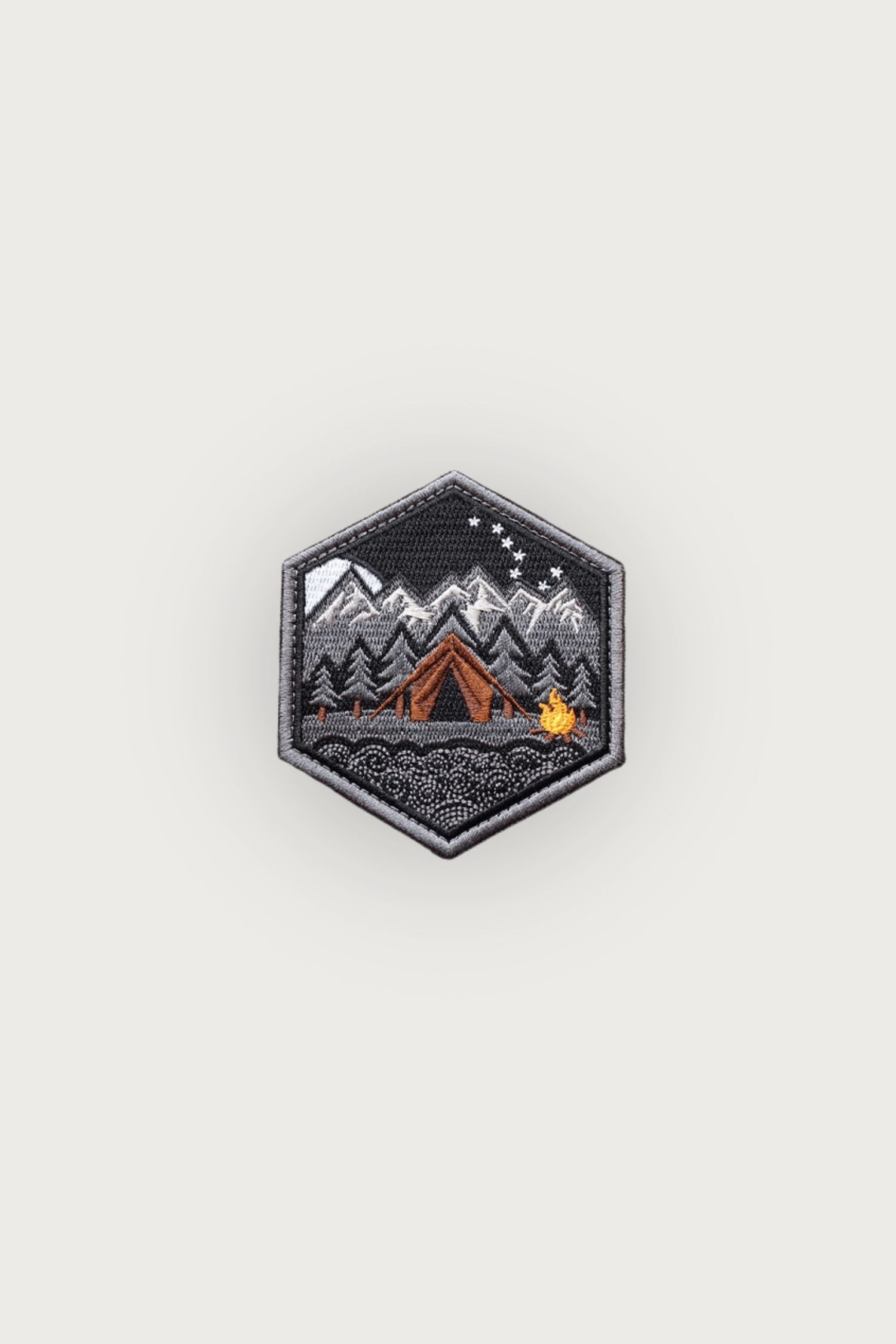 PARCHE DE NOCHE DE CAMPAMENTO DE DIAMANTE