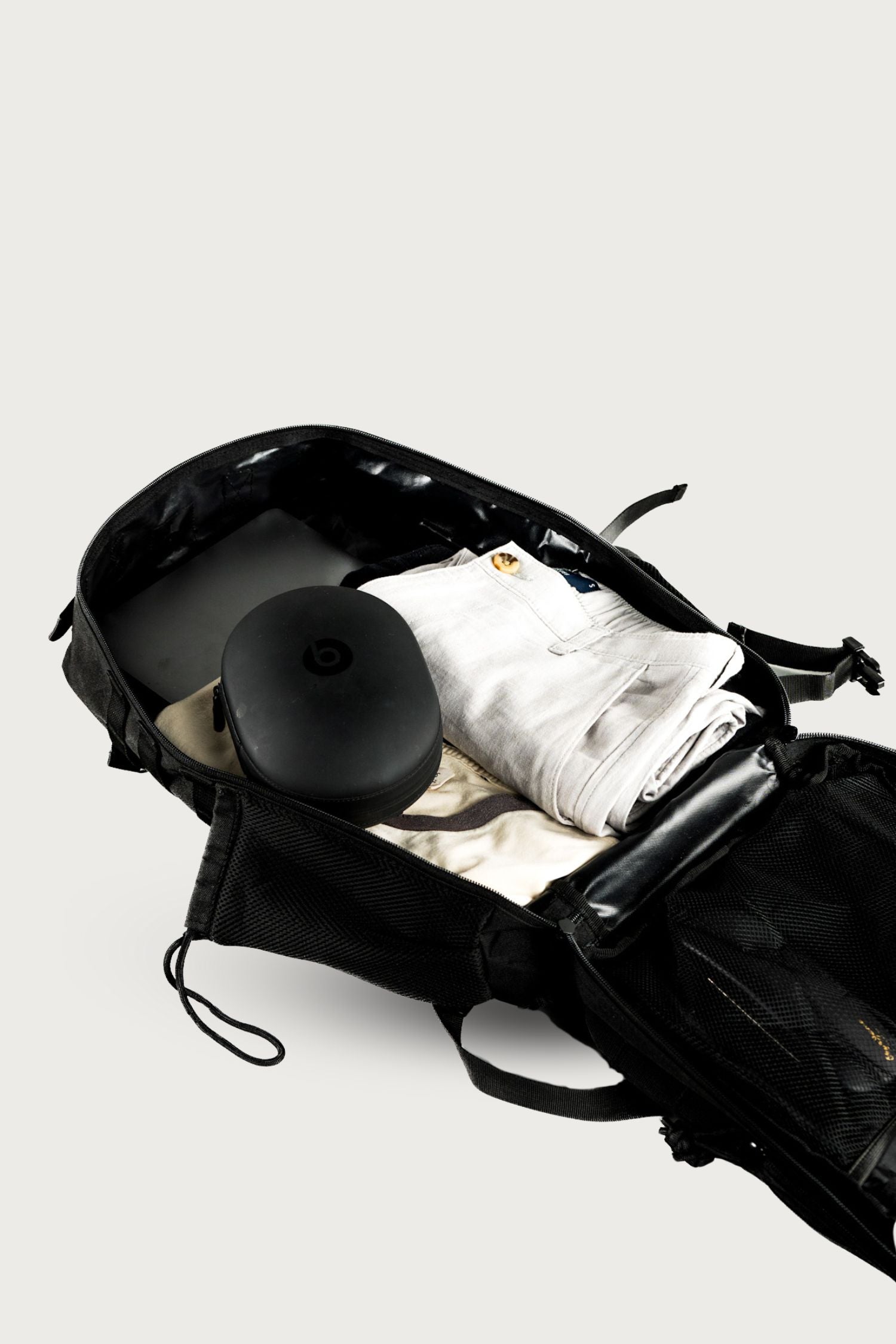 LOAST TRAVEL BACKPACK 50L - BLACK